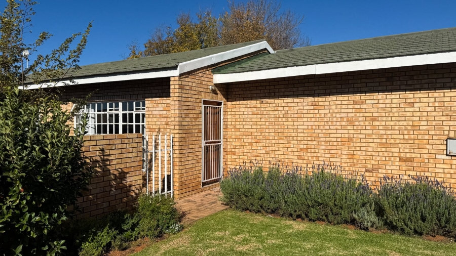 2 Bedroom Property for Sale in Flamwood North West